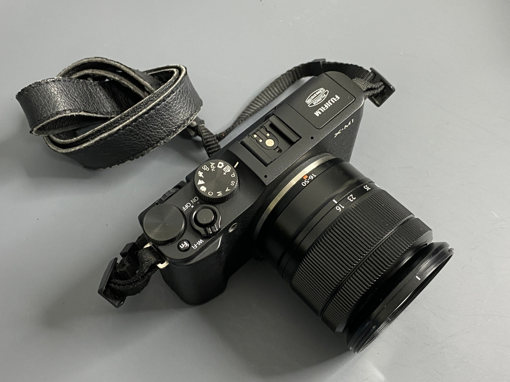 FujiFilm X-M1 Kit XC 16-50mm F3.5-5.6 OIS Black