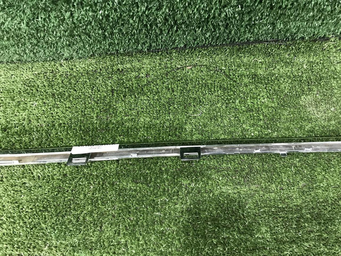 Молдинг решетки радиатора Mini Countryman F60 (2016-2020)