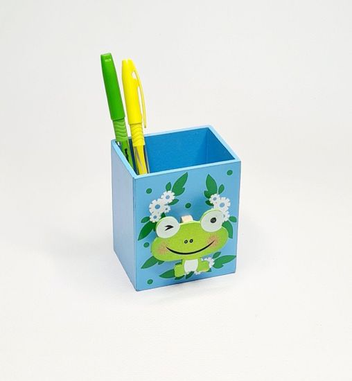 Подставка для ручек из дерева, замок