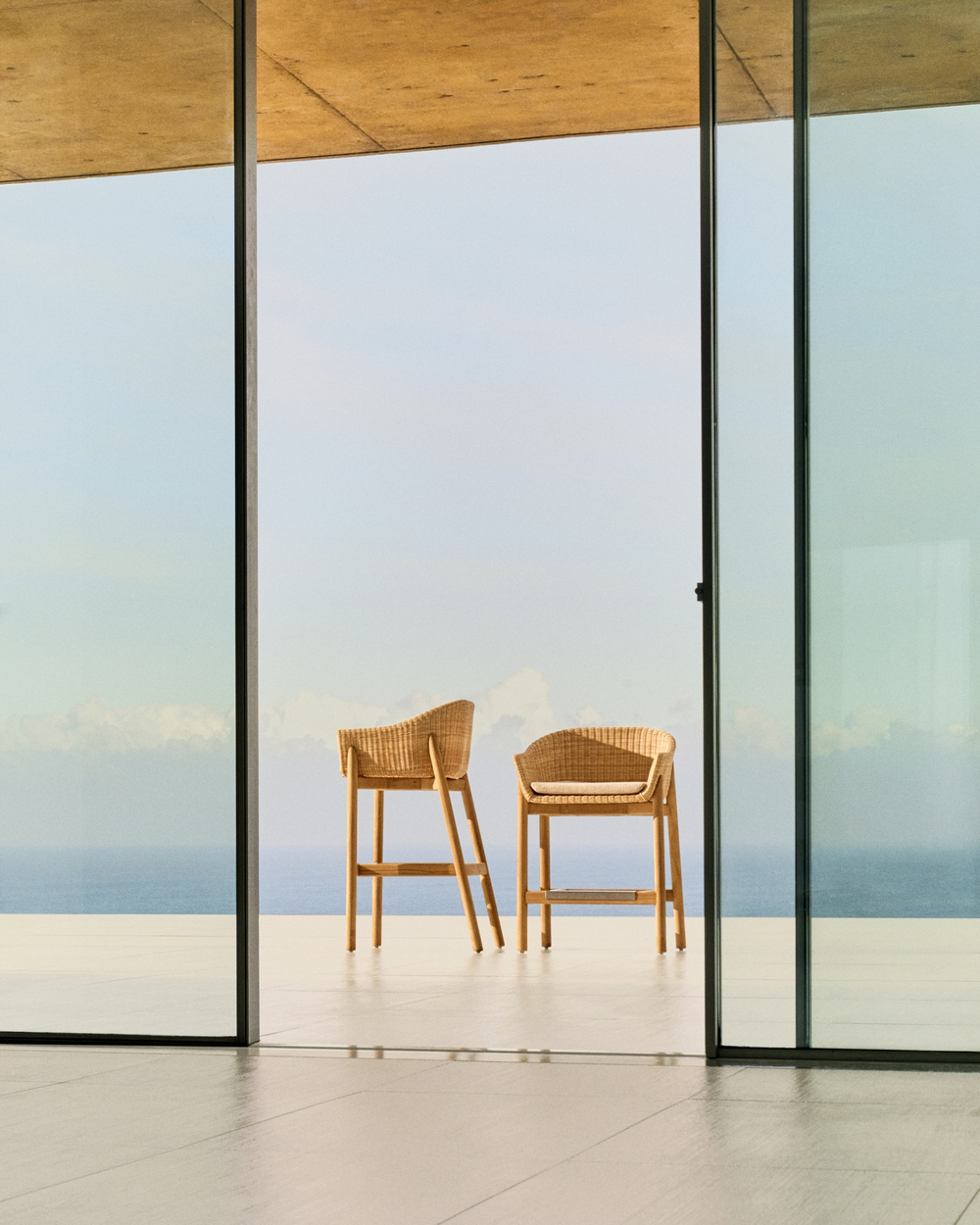 Барный стул Galea из тикового дерева и синтетического ротанга, 75 см