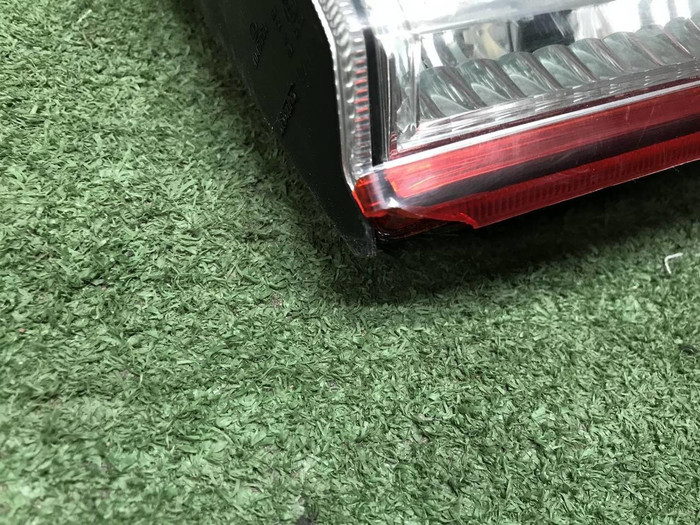 Фонарь левый внутренний Land Cruiser 200 (07-12)