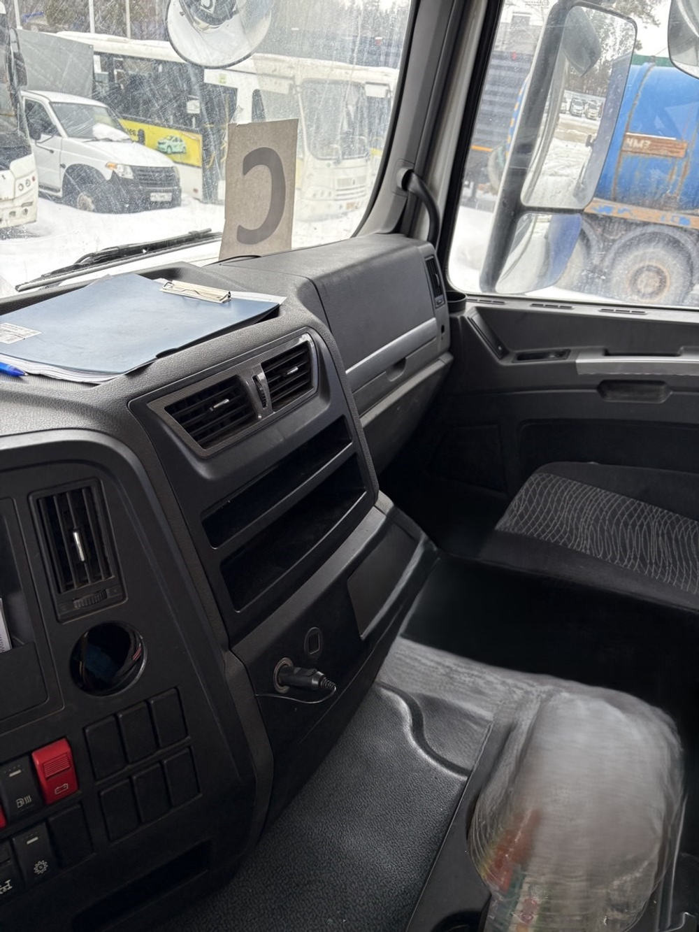 Shacman (Shaanxi) SX* 6x4 Самосвал SX32586W384C (Дизельный, 10,8 л, 441 л.с., МТ)