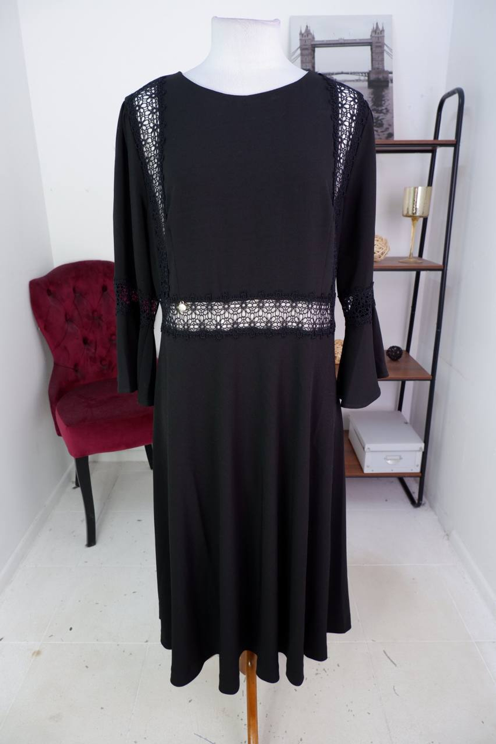 Платье Eleni Viare стильное, маркировка 44, визуально на 50 размер, новое