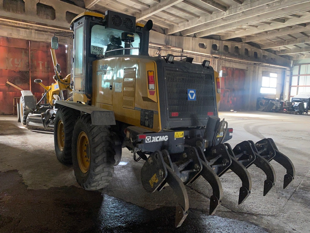 XCMG GR* Автогрейдер GR215А (Дизельный, 8,3 л, 218 л.с., АТ)