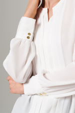 23118 Блузка женская (молочный)