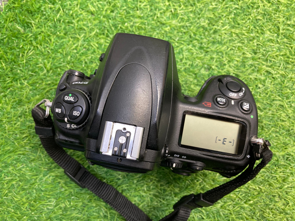 Nikon D700 234т.к. иногда выдает ошибку