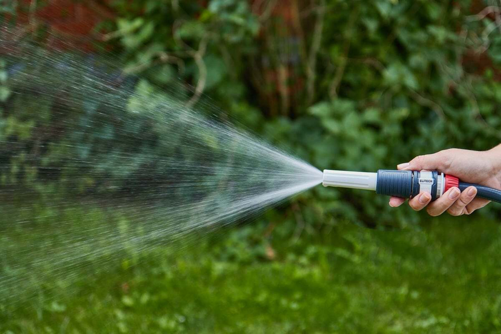 Распылитель для шланга регулируемый Elitech HF 008 Garden 206032