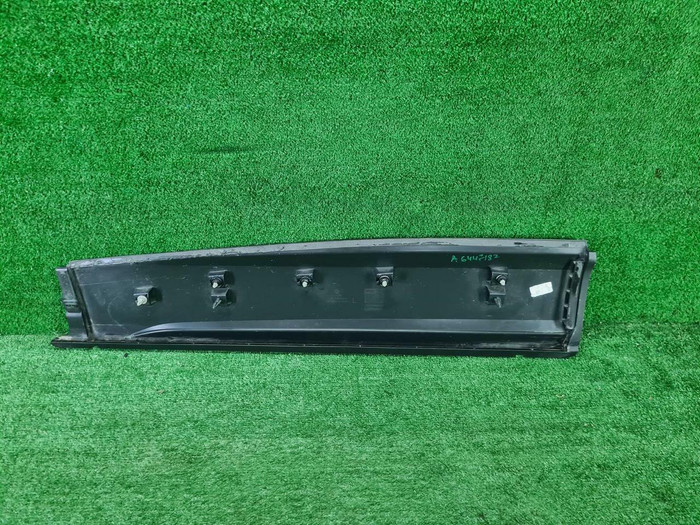 Накладка двери задняя левая VW ID.6 (2021-н.в.)