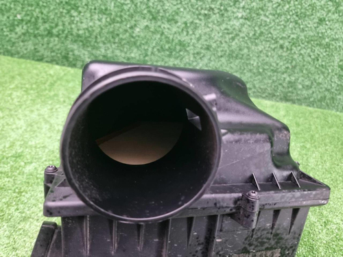 Корпус воздушного фильтра BMW 7er G11 (15-19)