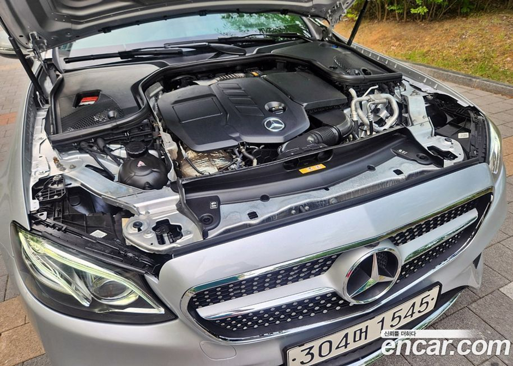 Mercedes-Benz E-Class W213 E220d Cabriolet (12.2019)