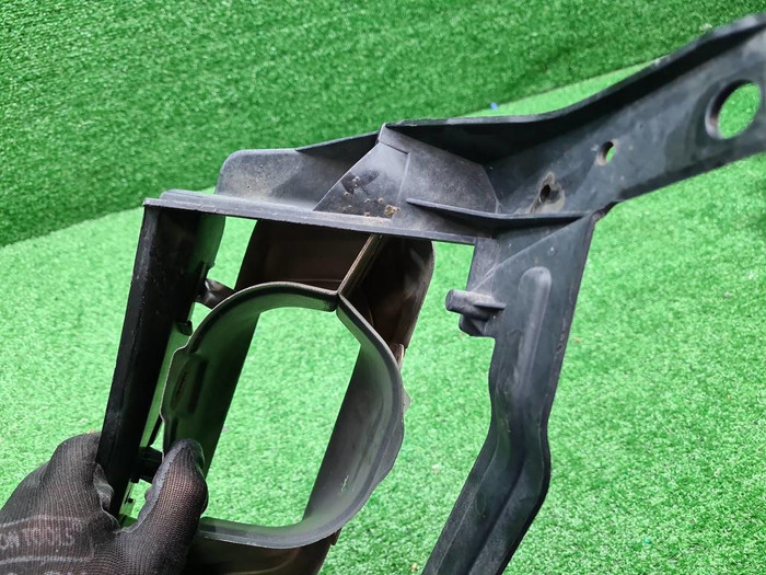 Насадка глушителя левая BMW X5 G05 (2018-2023)