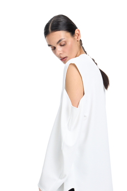 Лонгслив асимметричный Invitation milk