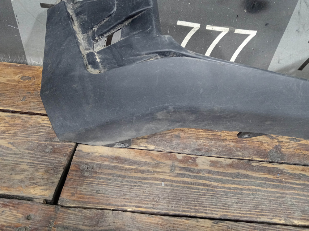 Накладка переднего бампера правая GAC GS8 2 21-нв Б/У Оригинал 7105282DRS0000M10