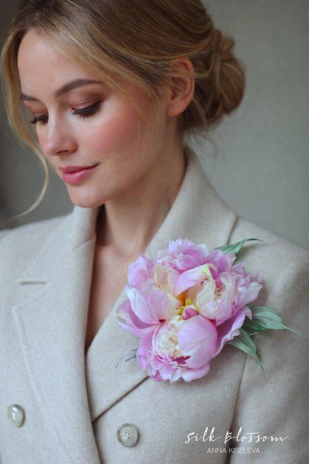 Брошь из шелка - Сиреневый пион