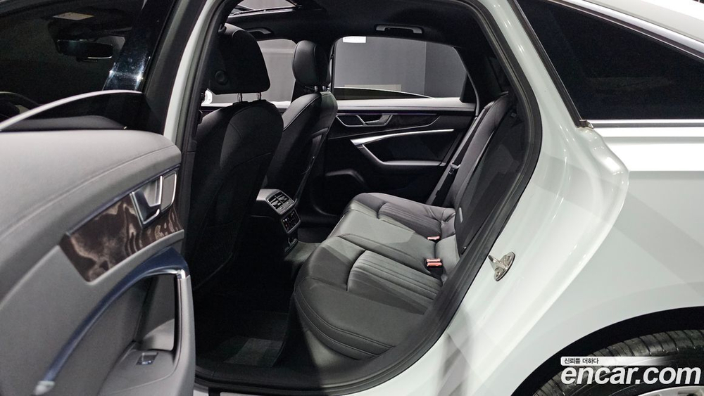 Audi A6 (C8) 40 TDI Premium (05.2020)