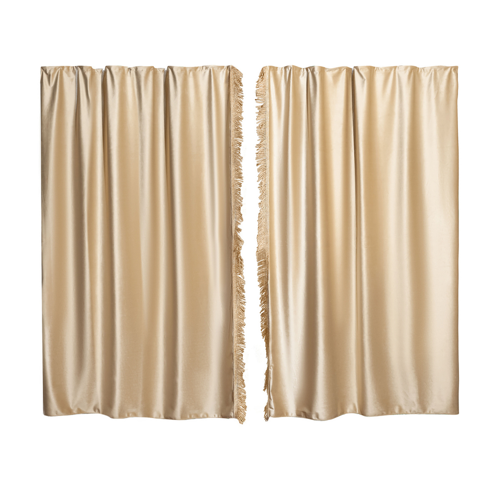 Шторы спального места в кабину Volvo, Scania, MAN, DAF, Merc, Камаз, Sitrak, Shacman, Foton, FAW. Высота 1,5м, ширина одной стороны - 1,15м. Блэкаут, велюр. Бежевый цвет с бежевой бахромой