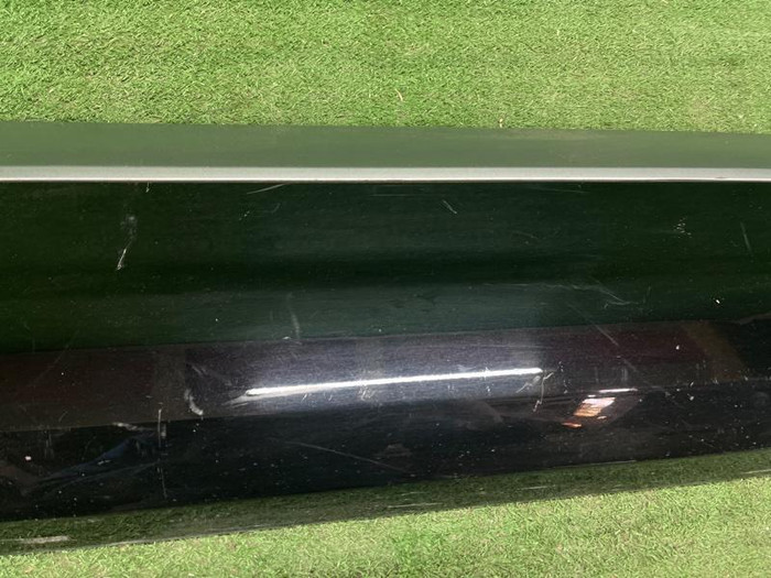 Накладка двери передняя правая Audi Q7 2 (2015-н.в.)