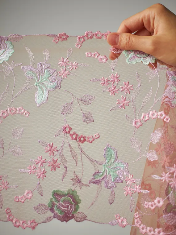 05-126 Вышивка на неэл. сетке 22 см, Мираж, бежевый/лиловый/розовый/ментол