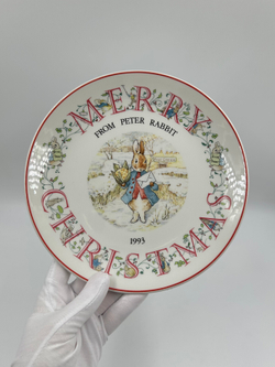 Тарелка Merry Christmas from Peter Rabbit Wedgwood 1993 год