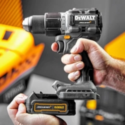 DeWalt McLaren Limited Edition DCD85ME2GT аккумуляторный шуруповерт (2 x 1.7 Ач, ЗУ) DCD85ME2GT-QW