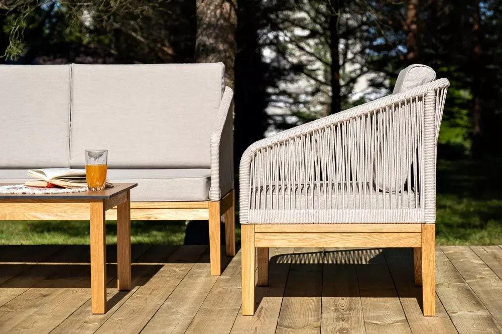 "Канны" лаунж-зона 4-местная из роупа со столиком "Канны" цвета "дуб", основание дуб, роуп бежевый