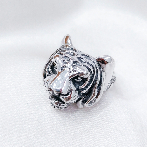 "Тигр" кольцо в серебряном покрытии из коллекции "Животные" от Jenavi