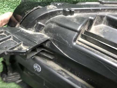 Фара правая Geely Tugella (2019-2024) LED