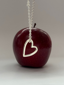 подвеска love (сердце)