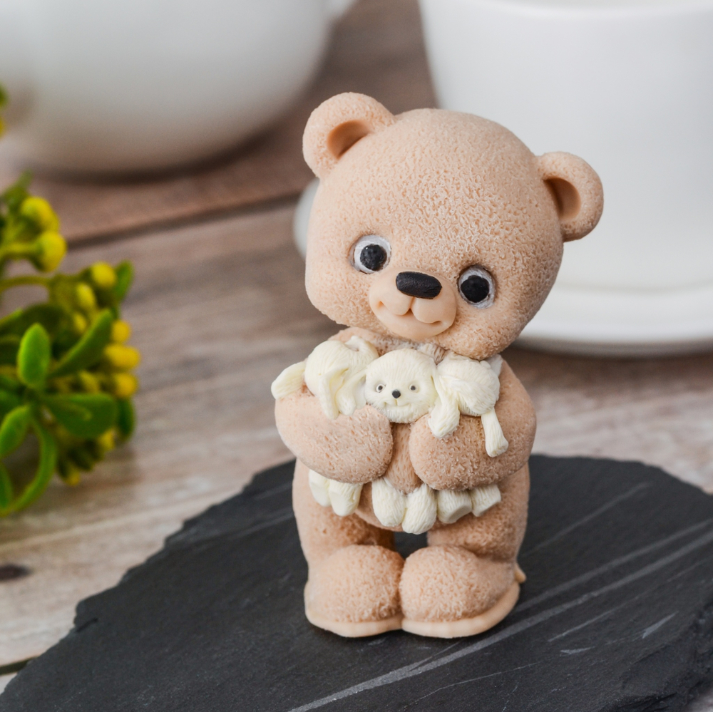 Фигурка на торт "Мишка с игрушками"