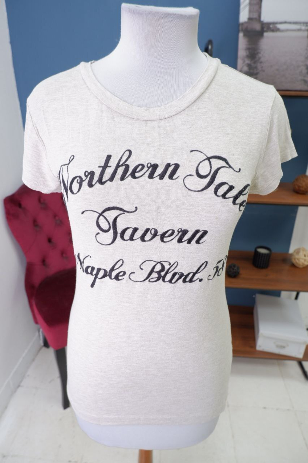 Футболка H&M с надписью 44 размер