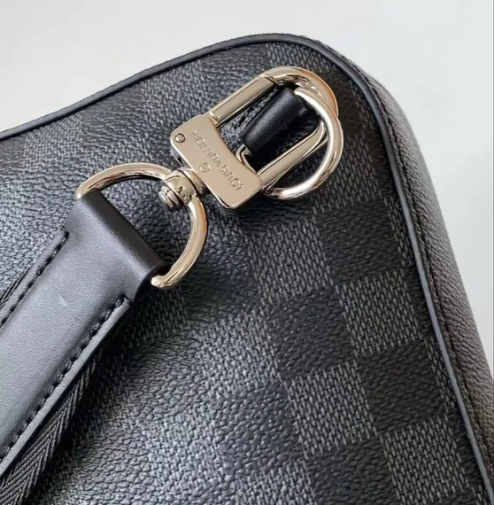 Сумка-слинг Louis Vuitton Avenue NM канва Damier Graphite