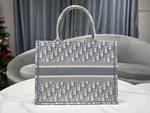 Christian Dior Book Tote 36 cm