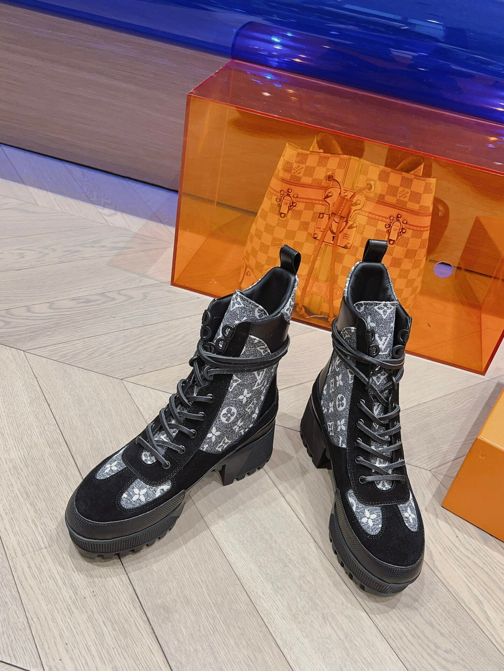 Louis Vuitton Laureate Desert Boot