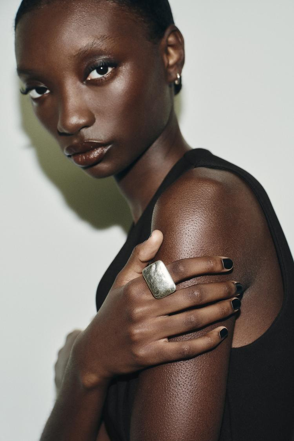 ZARA НАБОР ИЗ 2 БОЛЬШИХ ПРЯМОУГОЛЬНЫХ КОЛЕЦ, СЕРЕБРИСТЫЙ