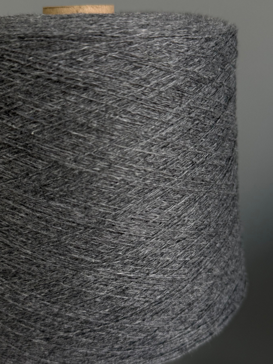Пряжа Mongolia Cashmere 26/2 (100% кашемир) 1300 м/100 гр, серый дерби