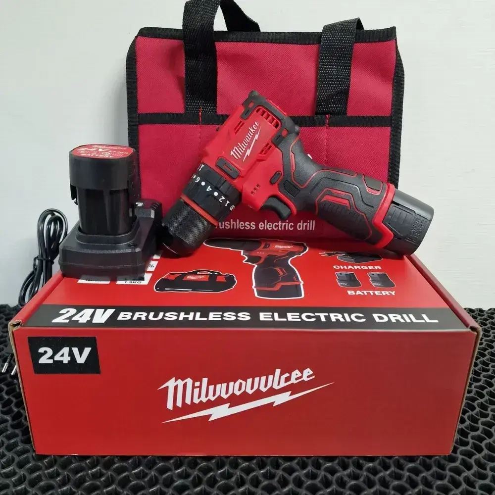 Milwaukee Дрель-шуруповерт, 24 В, 2 АКБ