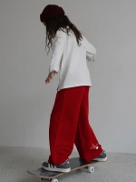 Спортивный костюм для девочки в школу