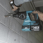 Перфоратор аккумуляторный MAKITA DHR242RFE бесщеточный