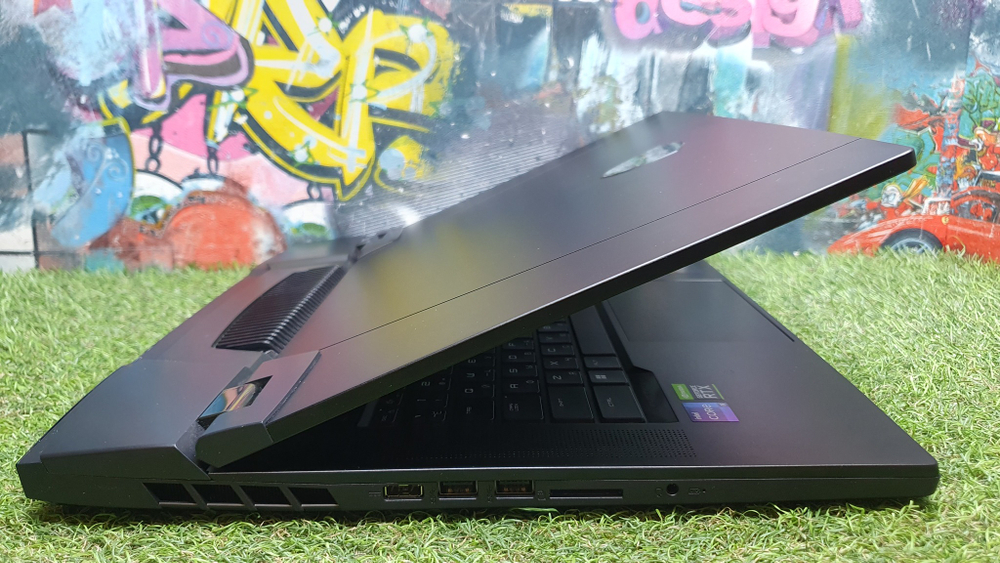 Игровой MSI i9-12/64Gb/RTX 3080 Ti 16Gb/4K 120Hz/Titan GT77 12UHS-208RU 9S7-17Q111-208/Windows 11