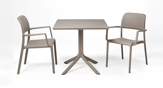 Пластиковый стол Clip 80х80 см тортора