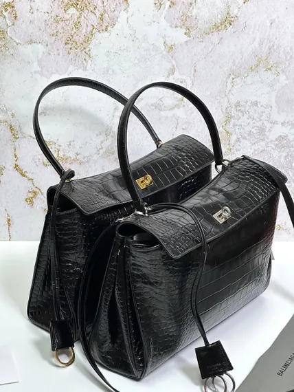 BALENCIAGA RODEO HANDBAG с крокодиловым тиснением, черная
