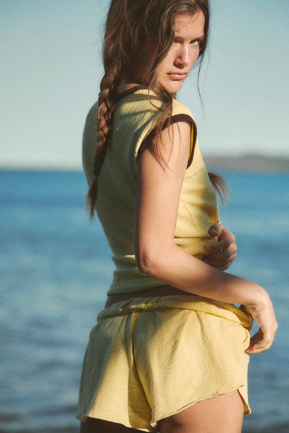 ZARA ШОРТЫ ИЗ ХЛОПКА С КУЛИСКОЙ, СВЕТЛО-ЖЕЛТЫЙ