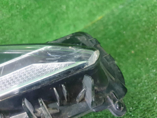 Битая Фара правая Toyota Camry xv70 (2017-н.в.) LED