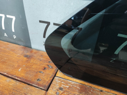 Стекло багажника правое Toyota RAV4 V (XA50) 18-нв Б/У Оригинал  627100R120