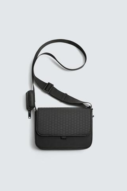 ZARA ПРОРЕЗИНЕННАЯ СУМКА С РЕЛЬЕФНОЙ ТЕКСТУРОЙ, ЧЕРНЫЙ