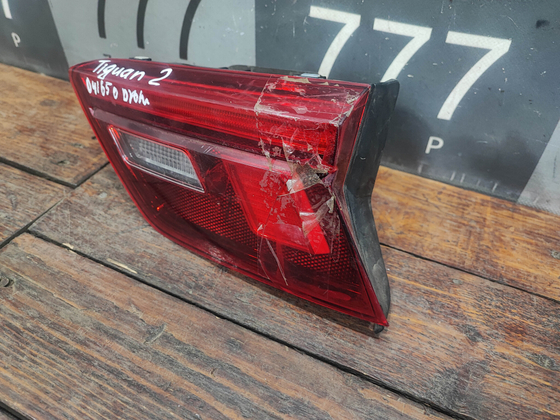 Фонарь задний правый Volkswagen Tiguan 2 16-20 Б/У Оригинал 5NA945094F