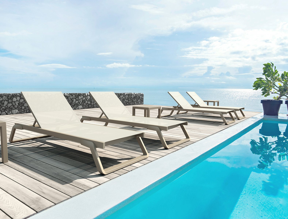 Шезлонг-лежак металлический Siesta Contract Tropic, бежевый