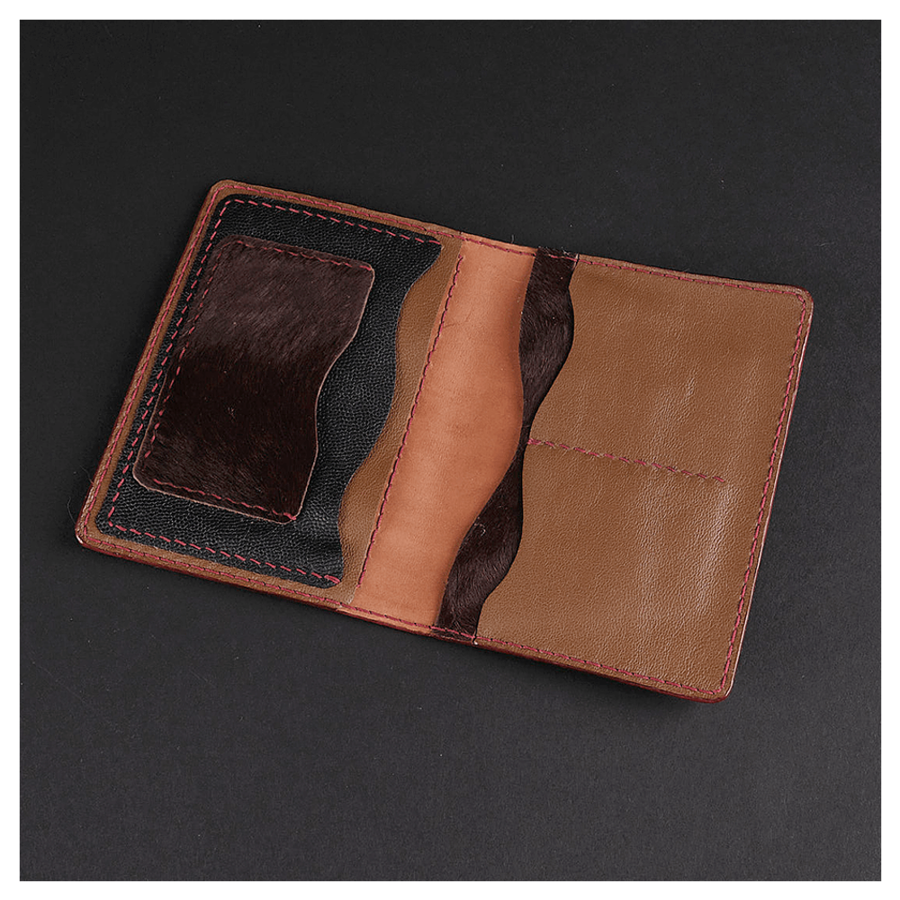 Кожаная обложка на паспорт «Шаманка» (фигура)