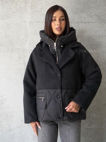 Черная комбинированная куртка с манишкой