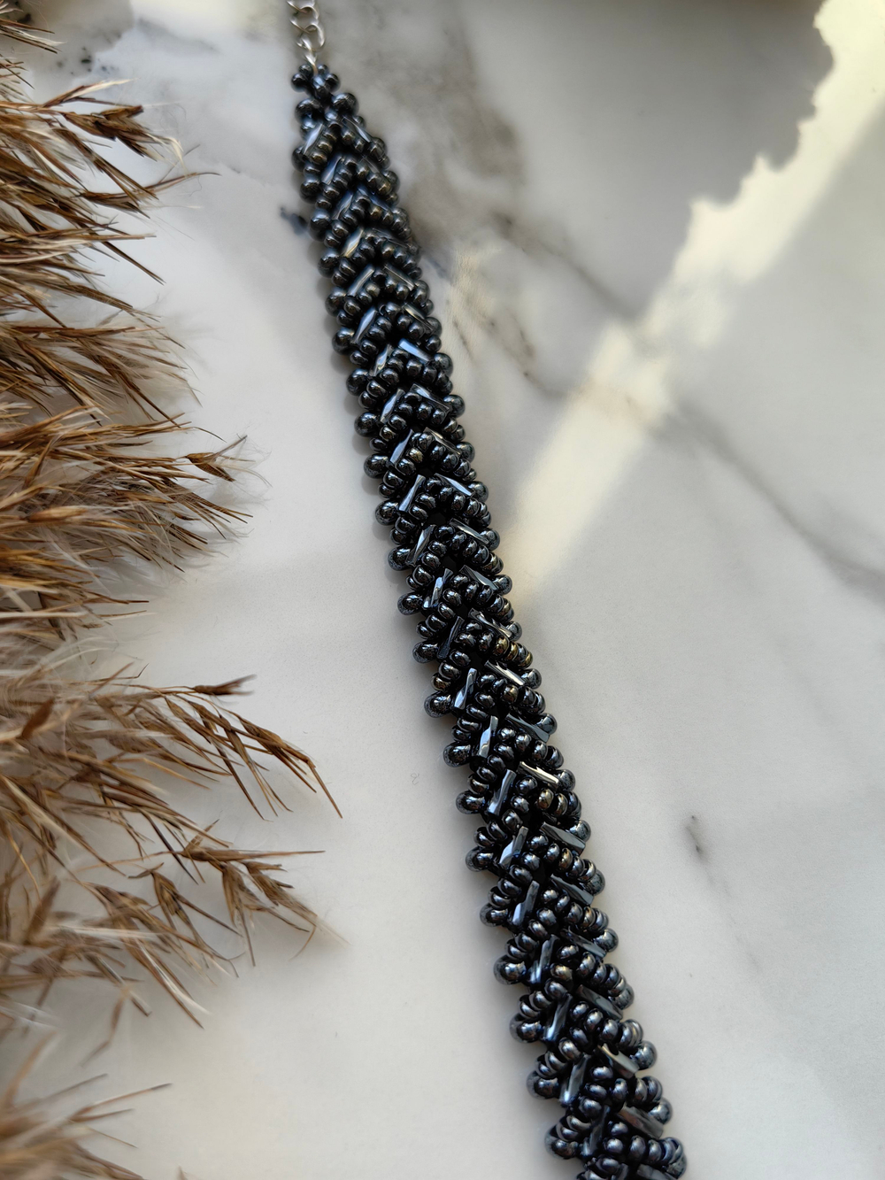Браслет из бисера "Змейка" ручной работы, цвет - Гематит